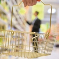 Две трети поставщиков продовольствия производят «спецвыплаты» торговым сетям